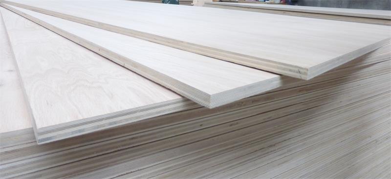 Red oak plywood with thicker core